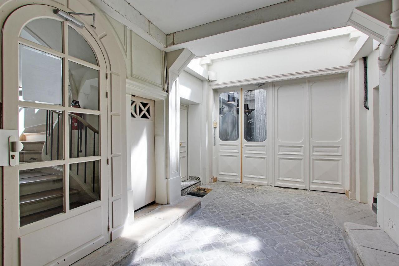 Rent A Room - Residence Meslay Paris Exterior photo
